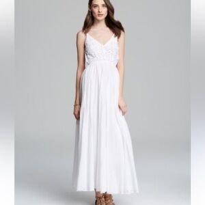 Raga NWT size Large white lace corset top with‎ adjustable straps raw hem dress